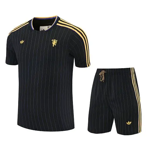 2526 Retro Manchester United 22