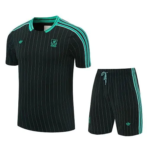 2526 Retro Liverpool 22