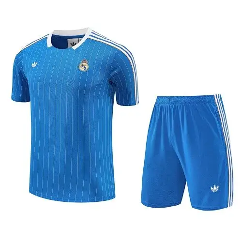 2526 Real Madrid 15